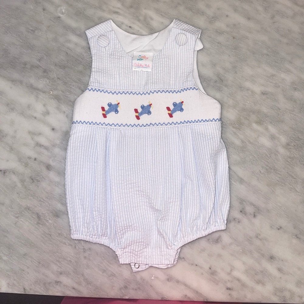 Stitchy Fish smocked airplane bubble size 9m